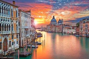 探索意大利最佳潜水地点