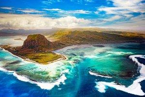 发现毛里求斯潜水的美丽与宁静 