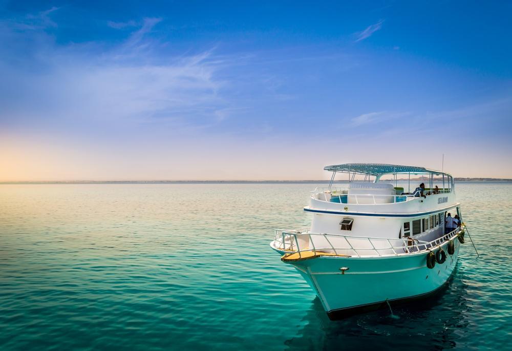 Boat at sea (c) pixabay